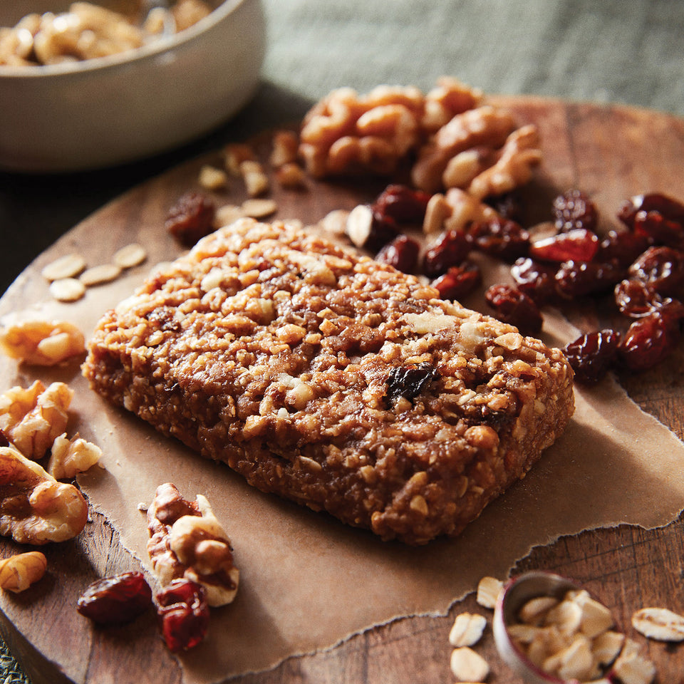 oatmeal-raisin-walnut-clif-bar-energy-bar-n-clif-bar